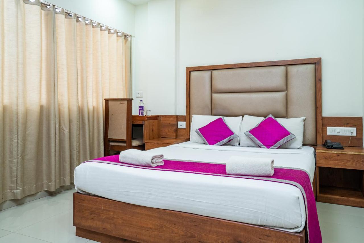 Nexstay Crystal Residency Kozhikode Extérieur photo